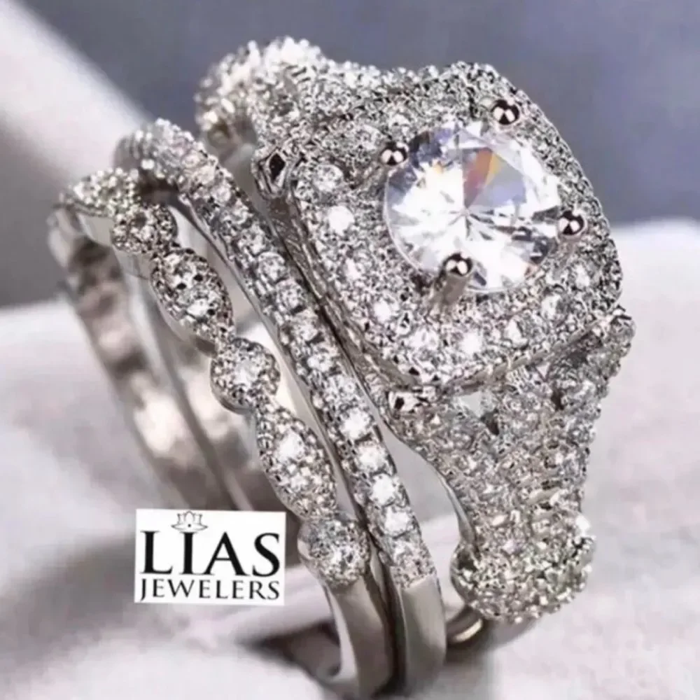 New 18k white gold wedding ring set - Picture 1 of 7